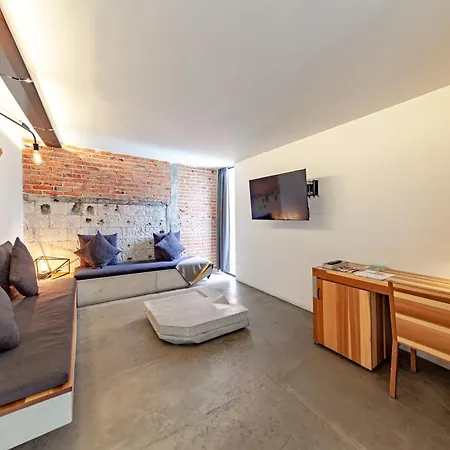 Hotel Carlota