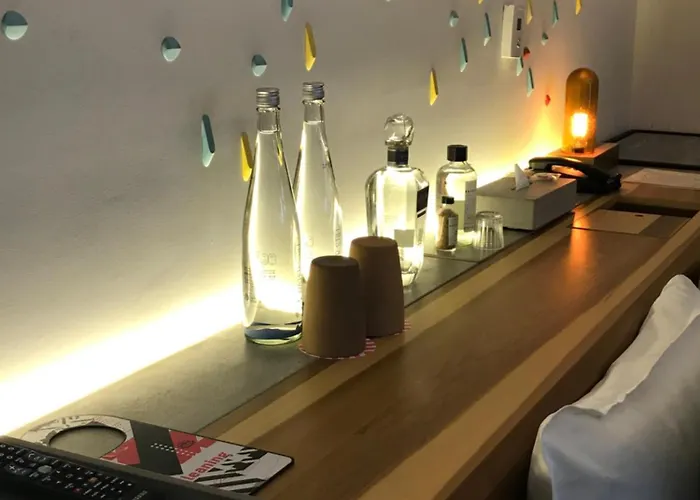 Carlota Hotel